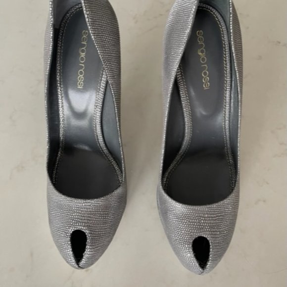 Sergio Rossi Platinum platform pumps, keyhole peep-toe, like new, size 8 - Picture 4 of 10